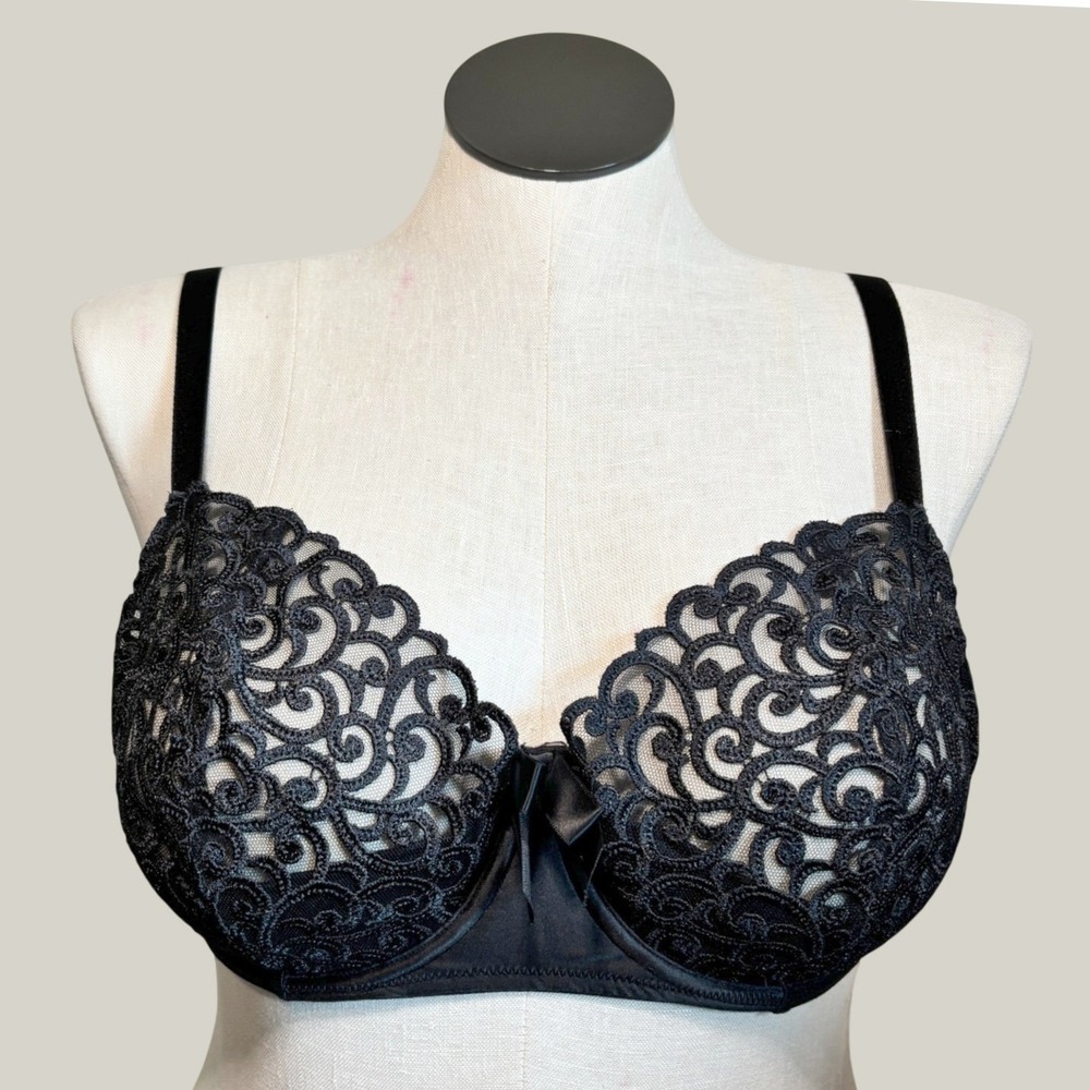 Victoria's Secret Bra 36DD Blk Lace Embroidered Unlined Balconette Sexy Lingerie